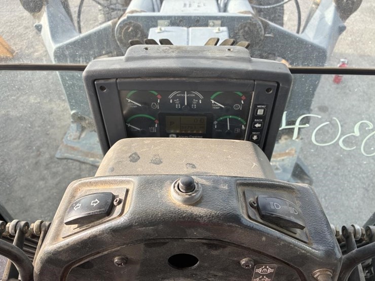 2008-deere-772d-image-30
