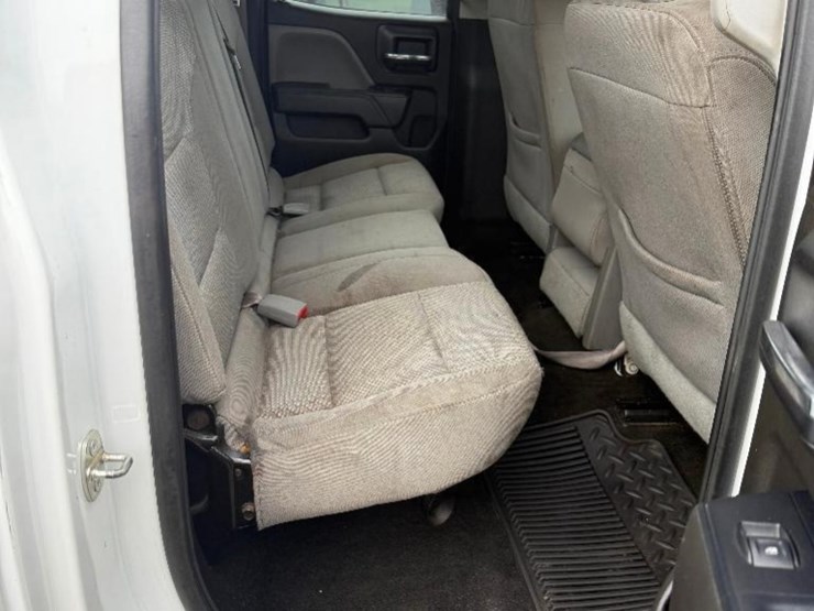 2016-chevrolet-silverado-1500-image-16