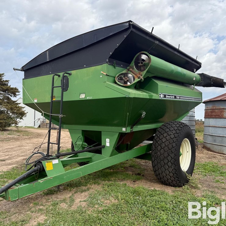 Unverferth GC-7000 Grain Cart