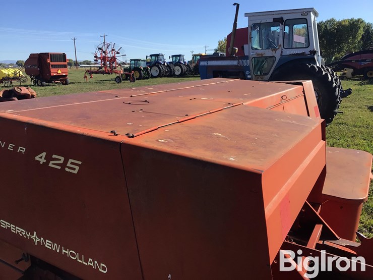 new-holland-425-image-15