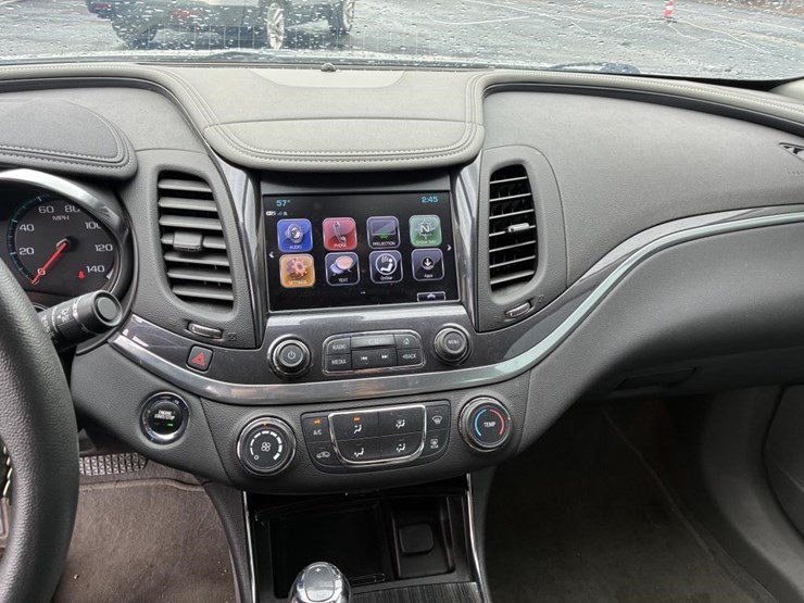 2019-chevrolet-impala-sedan-image-12