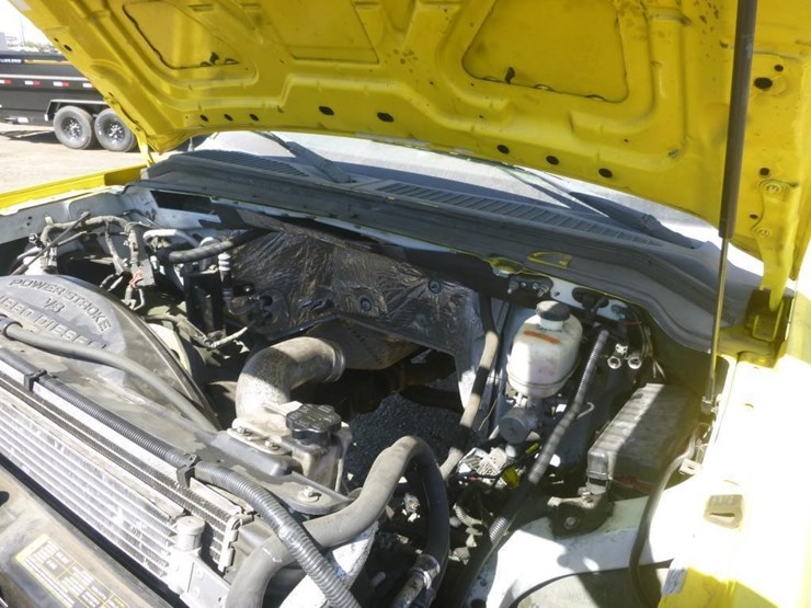 2010-ford-f350-image-15