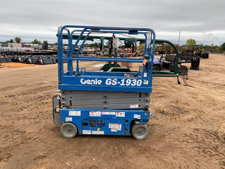 2014-genie-gs1930-image-2