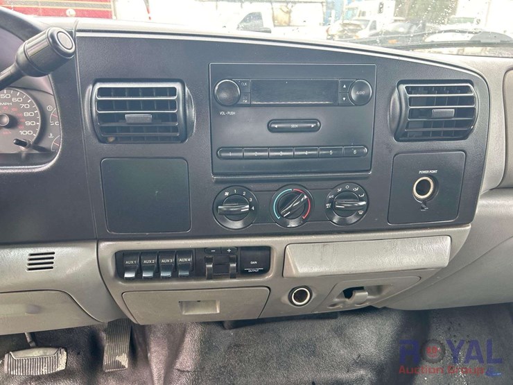 2007-ford-f350-image-15