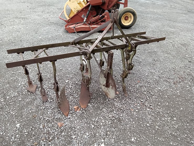 #910-•-11-shank-cultivator-image-2