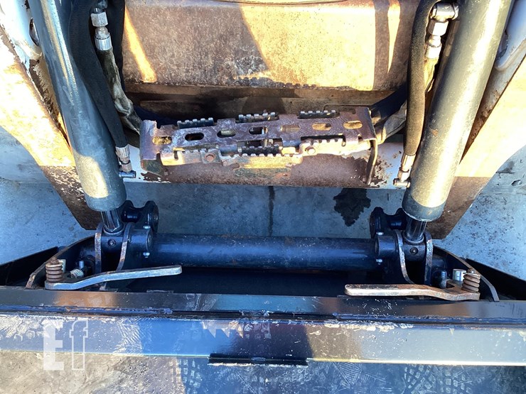 2013-bobcat-t550-image-10