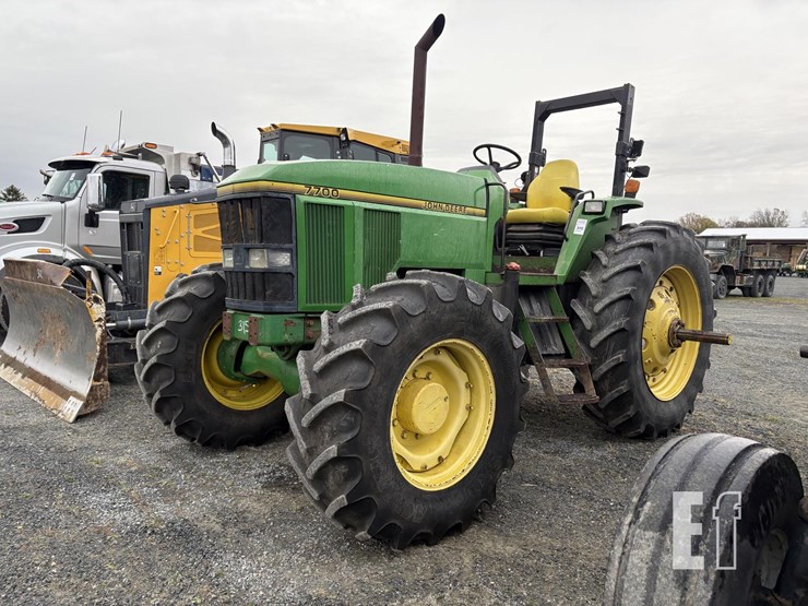 john-deere-7700-image-1