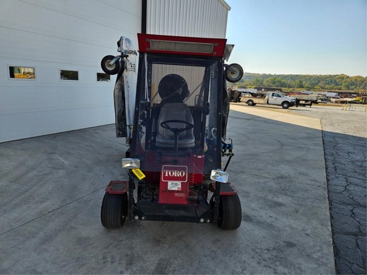 #2525-•-toro-1100-sprayer-image-8