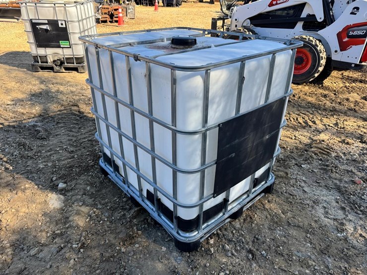 water-tank-tote-image-2