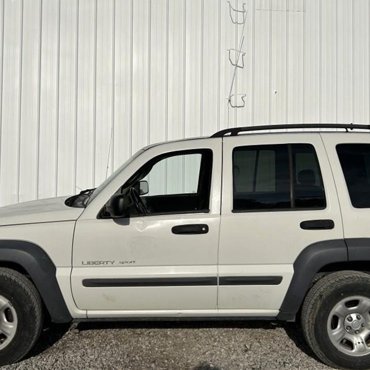 2003 JEEP LIBERTY SPORT