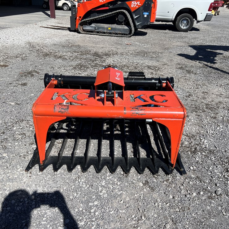 #816 • UNUSED KC 48” QT GRAPPLE BUCKET