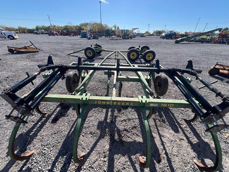 john-deere-1610-image-6