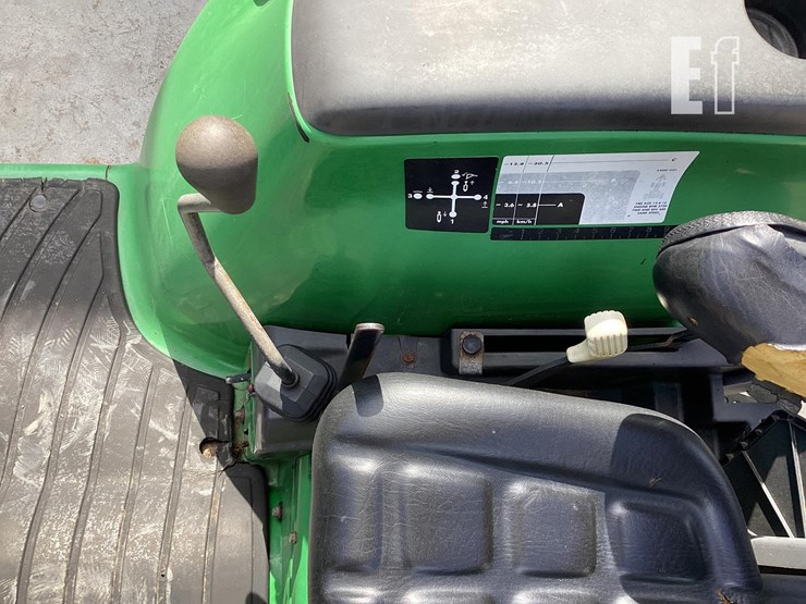 1999-john-deere-4200-image-13