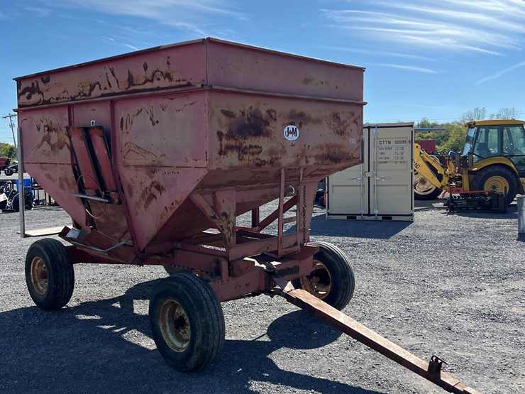 #888-•-j&m-gravity-wagon-image-9