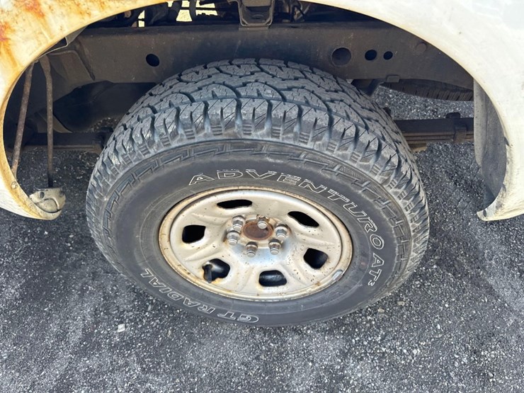 2013-nissan-frontier-image-10