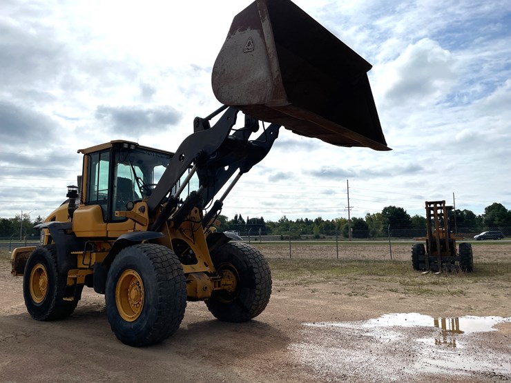 2015-volvo-l70h-image-155