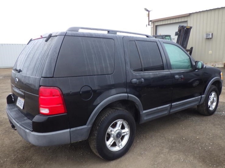 2003-ford-explorer-image-3