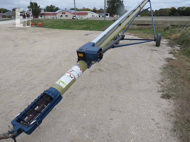 harvest-international-t842-image-4