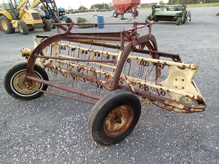 new-holland-256-image-2