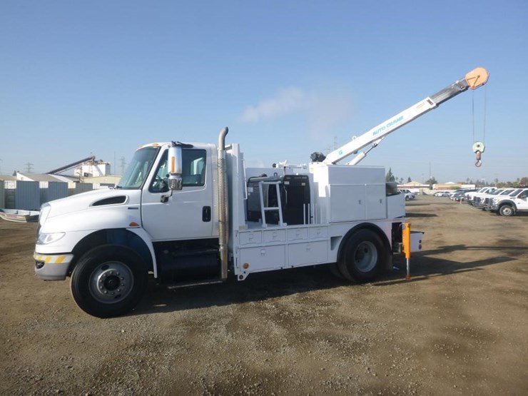 2011-international-durastar-4300-image-14