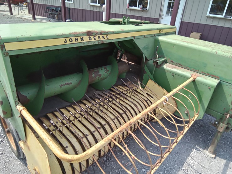 john-deere-336-image-3