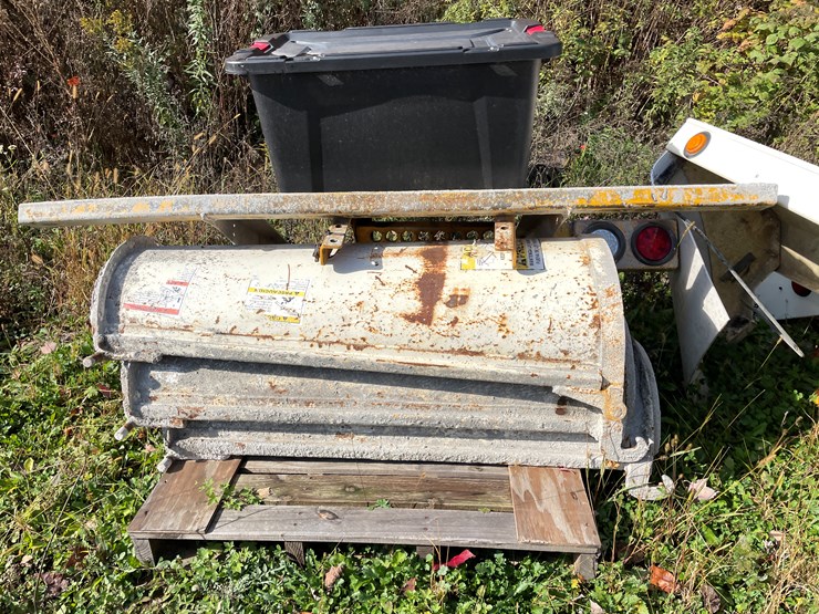 #3374-•-mcneilus-cement-mixer-drum-with-chutes-and-controls-image-18