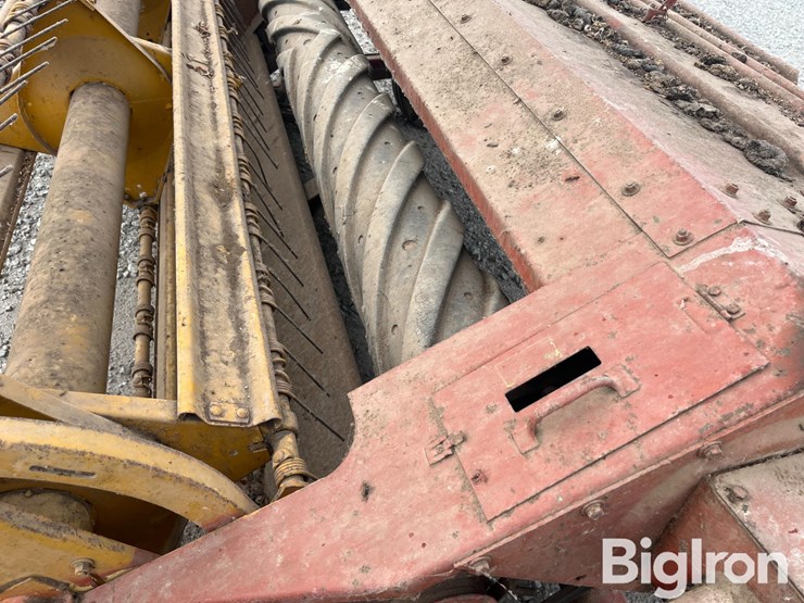 new-holland-469-image-17