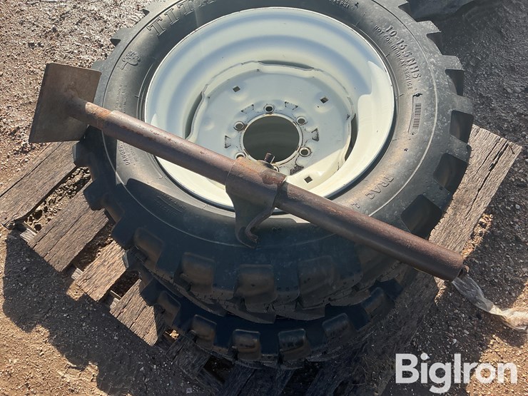 titan-trac-loader-10-16.5nhs-tires-image-17