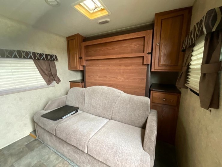 2015-forest-river-flagstaff-microlite-camper-image-14