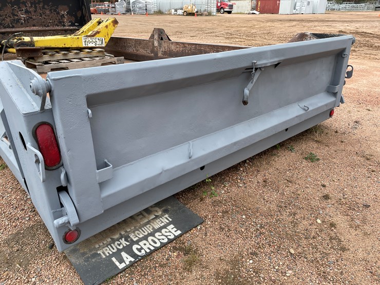 #3340-•-steel-bed-image-6