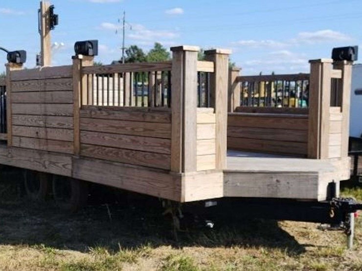 wooden-party-barge-image-4