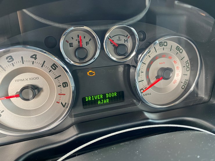 2010-ford-edge-image-33