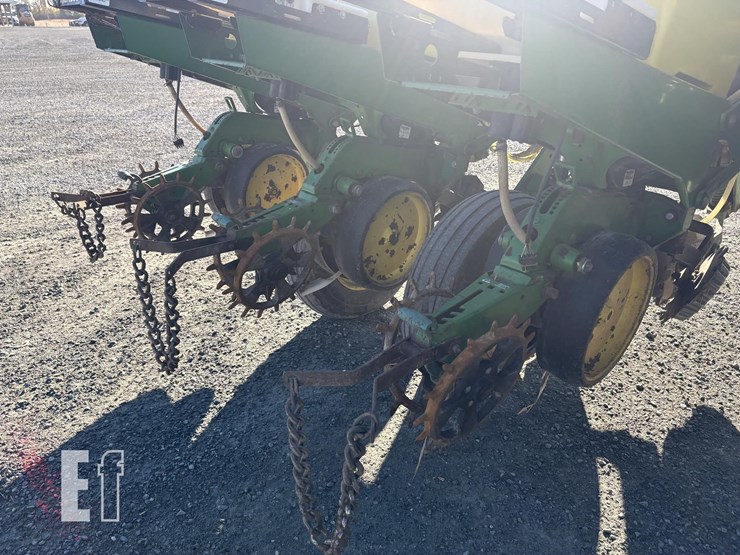 john-deere-7200-image-9