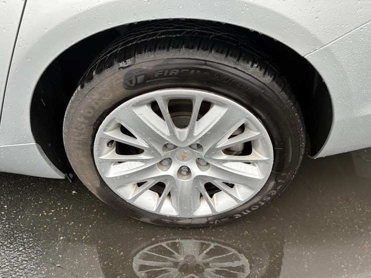 2019-chevrolet-impala-sedan-image-5