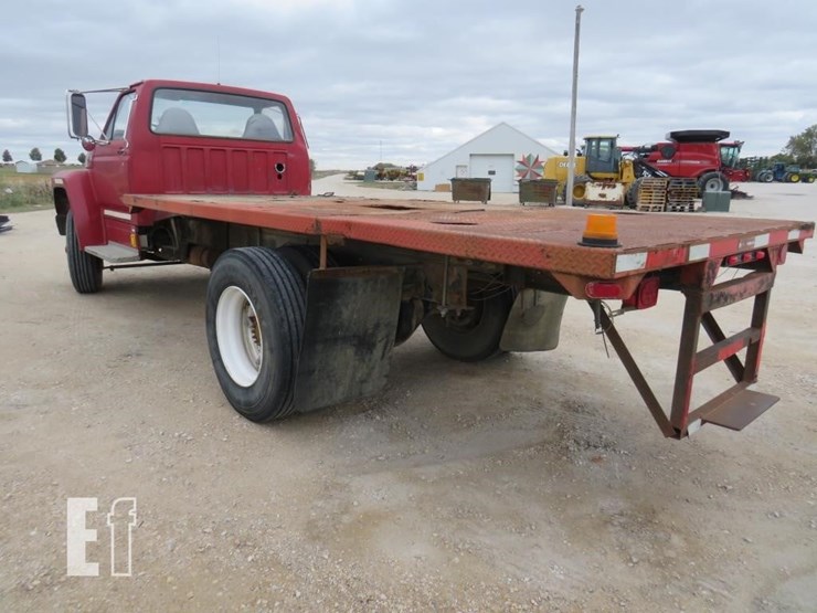 1982-ford-f700-image-6