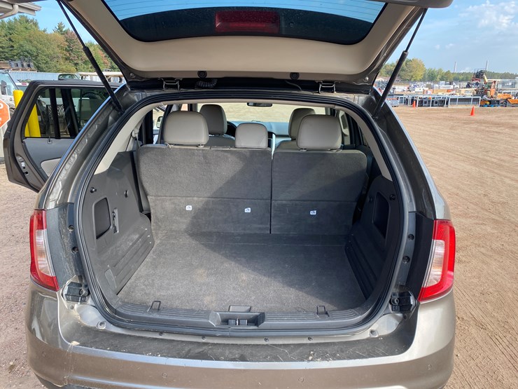 2013-ford-edge-image-67