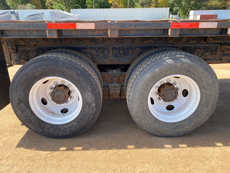 2003-international-7400-image-32