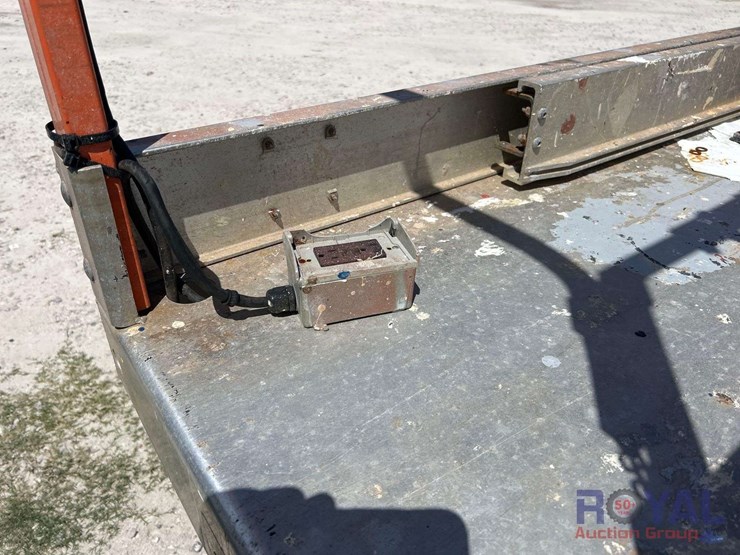 2006-jlg-2030es-image-9