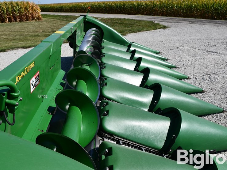 2008-john-deere-608c-image-14