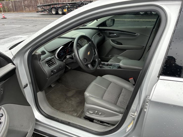 2019-chevrolet-impala-sedan-image-11