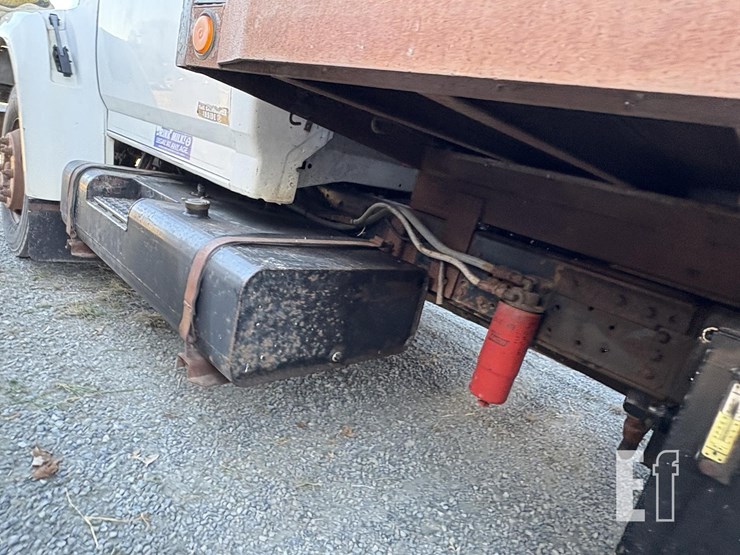 1996-ford-f800-image-13