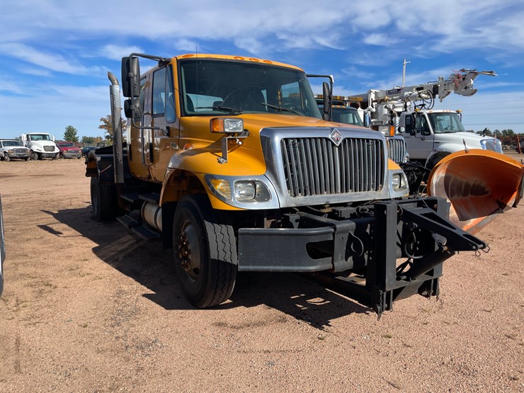 2006-international-7400-image-5