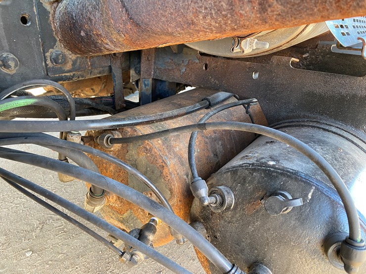 2003-international-7400-image-22