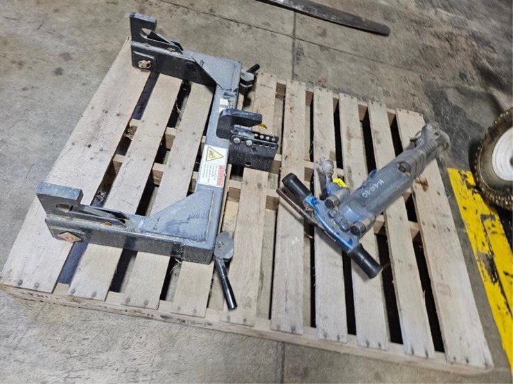 #2514-•-new-wolverine-tr-26-01c-3pt-quick-hitch-image-3