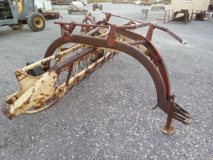 new-holland-256-image-4