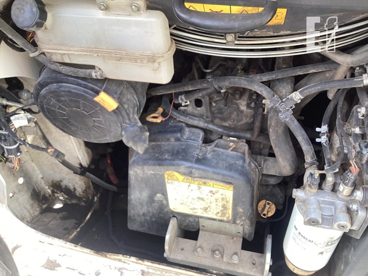 2021-bobcat-s76-image-11