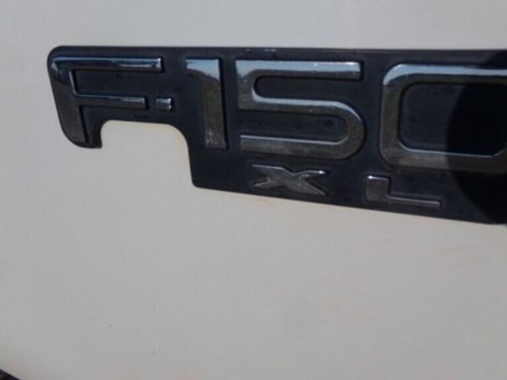 2000-ford-f150-xl-image-12