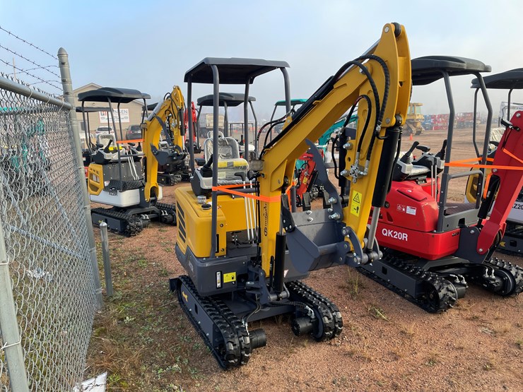 #1793-•-agt-mx20r-mini-excavator-image-2