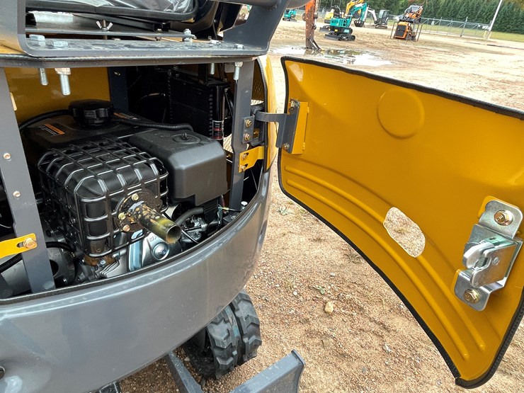 #1799-•-agt-qk18r-mini-excavator-image-26