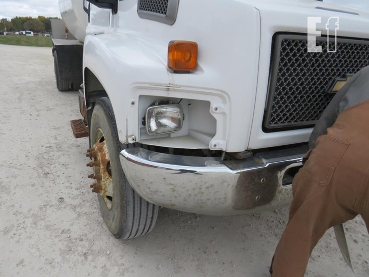 2007-chevrolet-kodiak-c8500-image-15